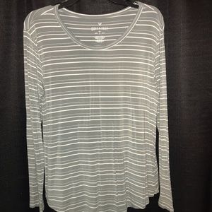 American Eagle Long Sleeve